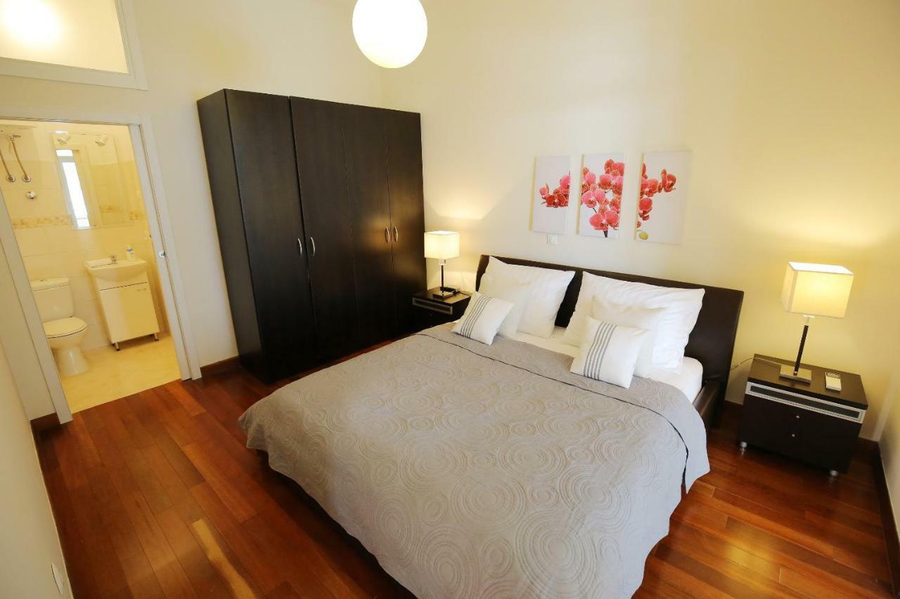 Seafront Beach Apartment - Directly At The Beach Zadar Exterior photo